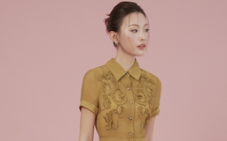 Đẹp xuất sắc với váy sơ mi, đầm dáng dài cổ điển