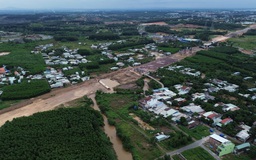 Gần đến ngày thông xe kỹ thuật, vẫn còn nhiều nhà thầu chậm tiến độ