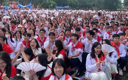 8.000 người cổ vũ Bảo Khánh 'giữ' vòng nguyệt quế Olympia 2025 ở lại Hà Nội