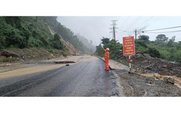 EVNCPC ứng trực 24/24, nỗ lực khôi phục điện tại miền Trung sau mưa lũ