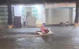 Mưa lớn kỷ lục ở Phú Quốc, nhiều nơi ngập nặng