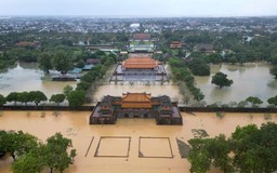 Carlsberg Việt Nam ủng hộ 1.5 tỉ đồng giúp người dân Huế, Đà Nẵng vượt mưa lũ