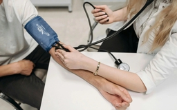 Nam vòng bụng dưới 90 cm, nữ dưới 80 cm để phòng ngừa tăng huyết áp