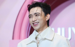 Soobin tri ân fan, tham gia đấu giá xây điểm trường vùng cao