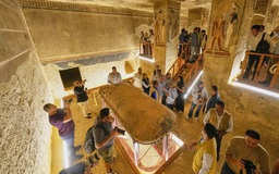 Mở cửa lăng mộ pharaoh ở Thung lũng các vị vua sau 20 năm