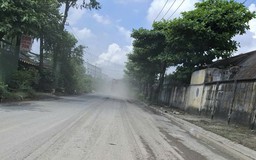 Khổ vì đường bụi bặm