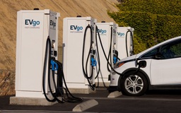 Ông Trump quay lưng với xe điện, một dự án bất ngờ 'sống sót'