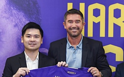 Sếp lớn CLB Hà Nội nói điều bất ngờ trong ngày huyền thoại Harry Kewell ra mắt truyền thông