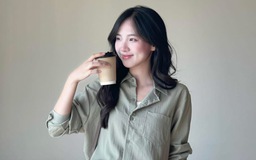 Vải đũi trở lại với áo sơ mi, váy... đúng chất 'mộc mà sang'