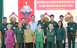 Tổ nữ quân báo đánh chìm tàu chiến địch