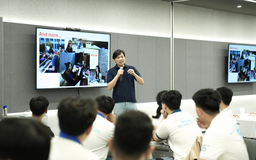 Nam sinh chuyên Khoa học Tự nhiên giành quán quân VNG Code Tour 2025