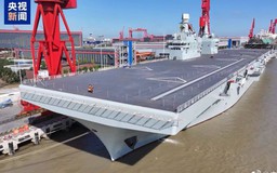 Tàu sân bay UAV đầu tiên của Trung Quốc ra biển thử nghiệm
