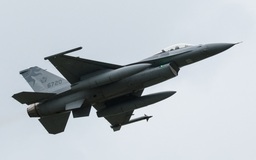 Mỹ duyệt gói bán phụ tùng, sửa chữa chiến đấu cơ cho Đài Loan