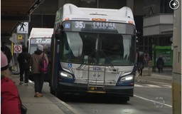 Trộm xe buýt nhưng lại đón trả khách nghiêm chỉnh