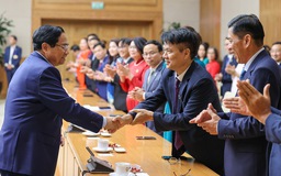 Thủ tướng: Đẩy mạnh chống bạo lực học đường, quản lý học sinh sử dụng internet