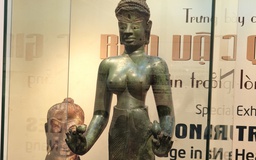 Lần đầu trưng bày bảo vật quốc gia tượng Bồ tát Tara hoàn chỉnh 