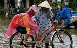 Mưa lớn trở lại, học sinh toàn TP.Huế tiếp tục nghỉ học