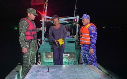 Bắt giữ 2 tàu cá vận chuyển trái phép thiết bị giám sát hành trình