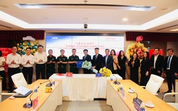 Viettel TP.HCM hợp tác Ngân hàng ACB hỗ trợ hộ kinh doanh chuyển đổi số