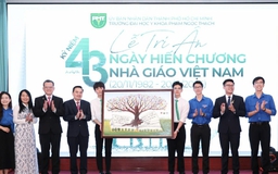 Trường ĐH Y khoa Phạm Ngọc Thạch: Bác sĩ người Lào viết thơ tri ân thầy cô