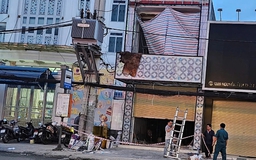 Người đàn ông ở TP.HCM bị bỏng sau tiếng nổ nghi do phóng điện