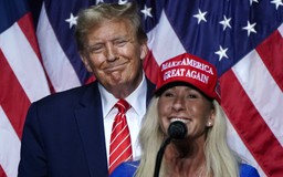 Đồng minh trung thành từ chức, ông Trump gọi đó là tin tốt