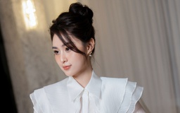 Diện trang phục bèo nhún biến nàng thành quý cô sành điệu tức thì