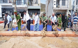 'Thiên tai rút tới đâu, nhà xây xong đến đó': Bộ Công an hỗ trợ 1 tỉ đồng cho Gia Lai