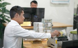 Giá USD hôm nay 26.11.2025: Đô tự do tiếp tục lao dốc