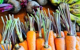 Bác sĩ: Có phải ăn nhiều rau quả thì 'nhẹ người, da đẹp hơn'?