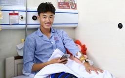 Ngôi sao U.23 Việt Nam Văn Trường phẫu thuật thành công, hẹn ngày trở lại sân cỏ 