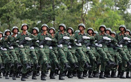 Hơn 2.000 đại biểu dự kỷ niệm 80 năm ngày truyền thống Quân khu 7