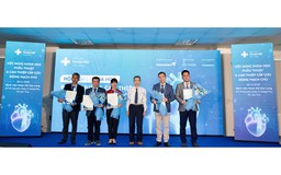 Phẫu thuật và can thiệp cấp cứu động mạch chủ