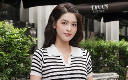 Tôn vẻ đẹp mềm mại của nàng qua áo dệt kim