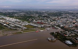 Phường Rạch Giá đông dân nhất cả nước, nhìn từ trực thăng quân sự