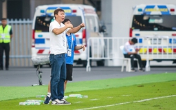 HLV Mai Đức Chung và ông Kim Sang-sik cùng mong 2 đội đoạt HCV SEA Games 33