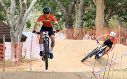 Cua rơ Việt Nam 'bay’ chưa tốt, nghiệt ngã đường đua băng đồng: Sớm dừng bước