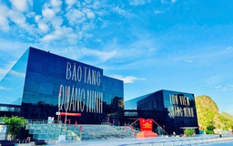 'Ngọc trai đen' của Hạ Long đón vị khách thứ 1 triệu trong năm