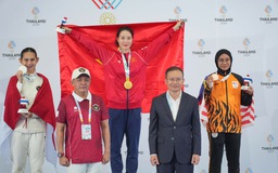 Mỹ Tâm và Đinh Thị Hương hái vàng karate cả 2 kỳ SEA Games, tài sắc vẹn toàn!