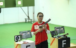 Trịnh Thu Vinh rực sáng giành 2 HCV, liên tiếp phá kỷ lục SEA Games: 'Tôi thường nói với bạn súng rằng...'
