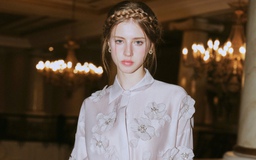 Sơ mi công sở và những phong cách mới mẻ từ văn phòng đến đường phố