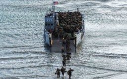 Mỹ siết vòng vây Venezuela