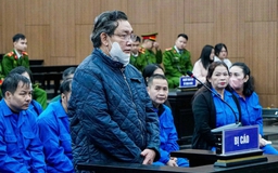 Cựu phó chánh án 'thả tim' 4 lần cho tin nhắn Zalo nhờ 'chạy án'