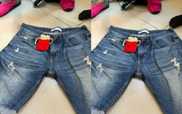 Bất ngờ phát hiện vàng trong quần áo cứu trợ: 'Ai mất xin mô tả để nhận lại!'