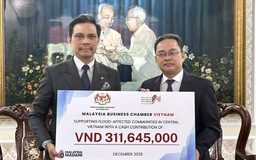 Cộng đồng người Malaysia tại TP.HCM hỗ trợ cho miền trung bị bão lũ