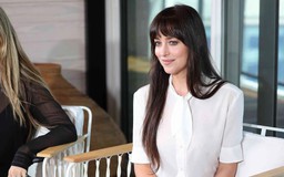 Áo sơ mi thanh lịch không bao giờ lỗi mốt