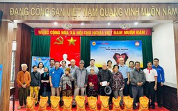 Vietbank hướng về miền Trung yêu thương, trao 3.600 suất quà cho đồng bào vùng lũ