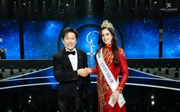 Ông Nawat kiện tân Hoa hậu Hoàn vũ Fatima Bosch