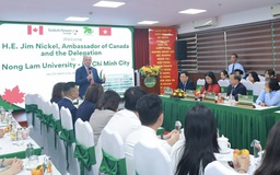 Đại sứ Canada tại Việt Nam chia sẻ với sinh viên xu hướng nông nghiệp bền vững