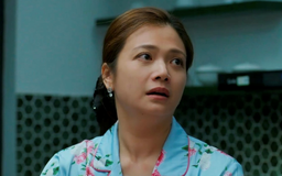 Mỹ nhân phim giờ vàng vừa tái xuất đã gây tranh cãi